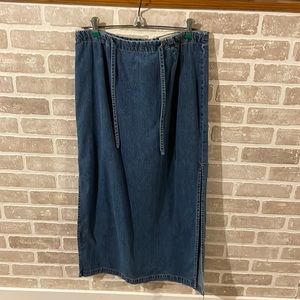 Denim skirt